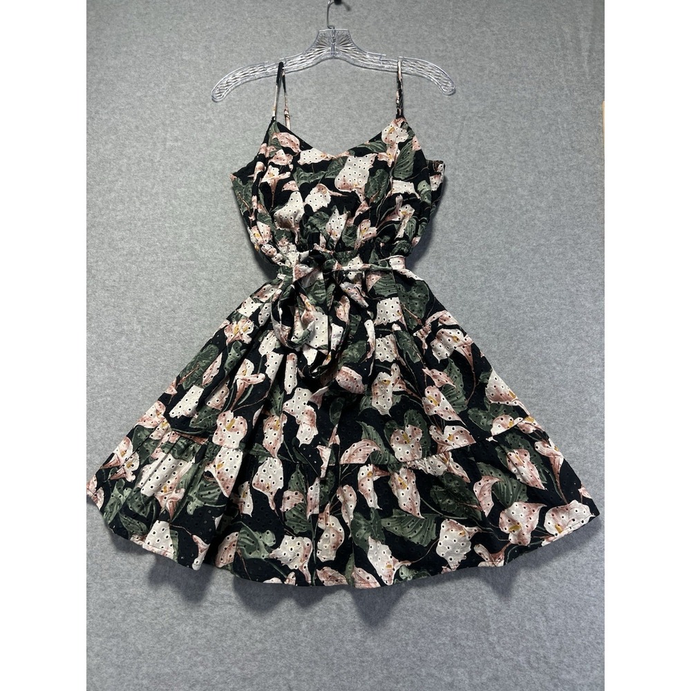 Women's Express Fit & Flare Floral Eyelet‎ Detail Summer Dress Size XS